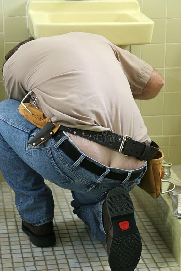 plumber-crack-142669.jpg