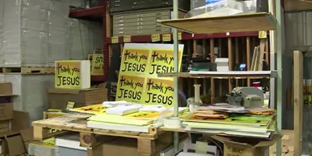 man-known-for-his-thank-you-jesus-signs-charged-with-sexual-v0-y7ddPb1-t0u-gfzYLzgHxbyNaWuqfuUF9iVmAFXezjs.jpg